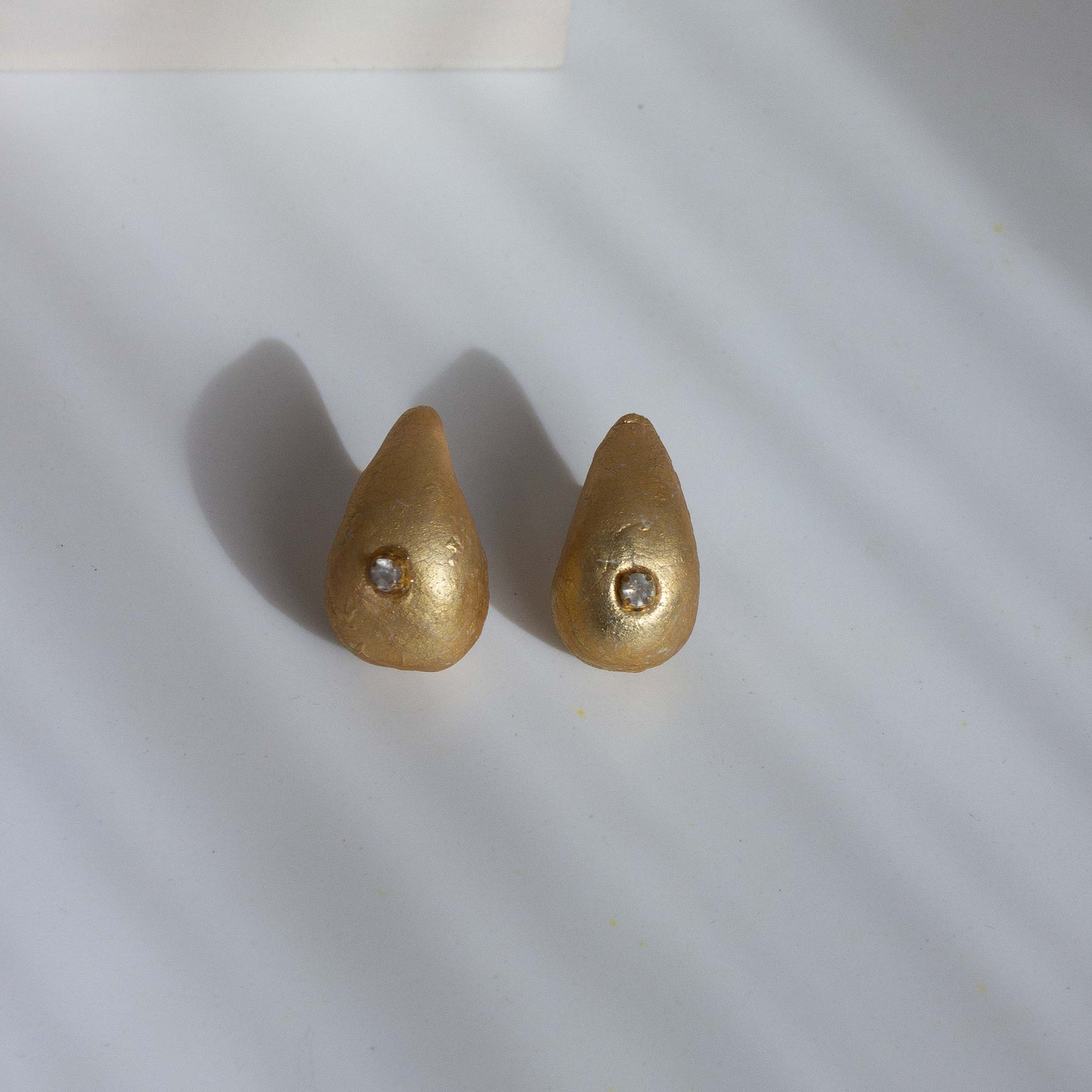 Pendientes Gota Metalic Oro